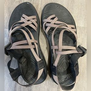 Women's chacos size 9